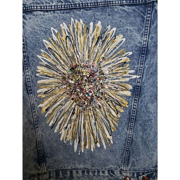 Hot Stuff by Suzy Ryan Signed Art To Wear Sunflower Embellished Denim Jacket - Picture 10 of 12